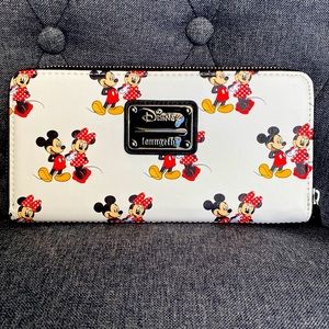 New Disney wallet. Never used